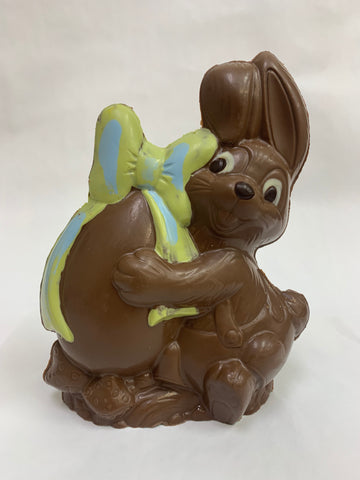 Bunny holding an egg