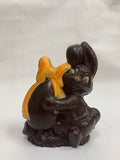 Bunny holding an egg